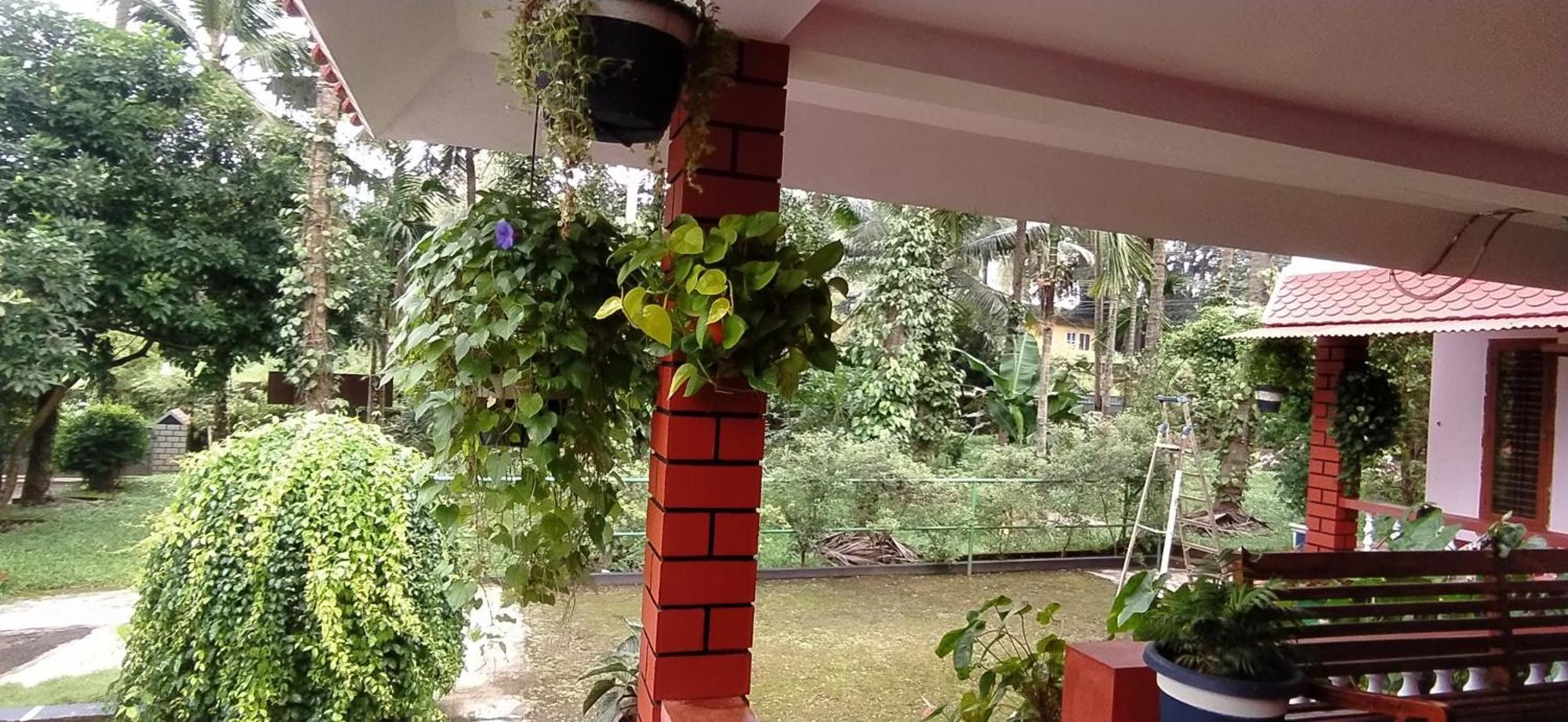 Runnin Airport - Homestay Gurpur المظهر الخارجي الصورة